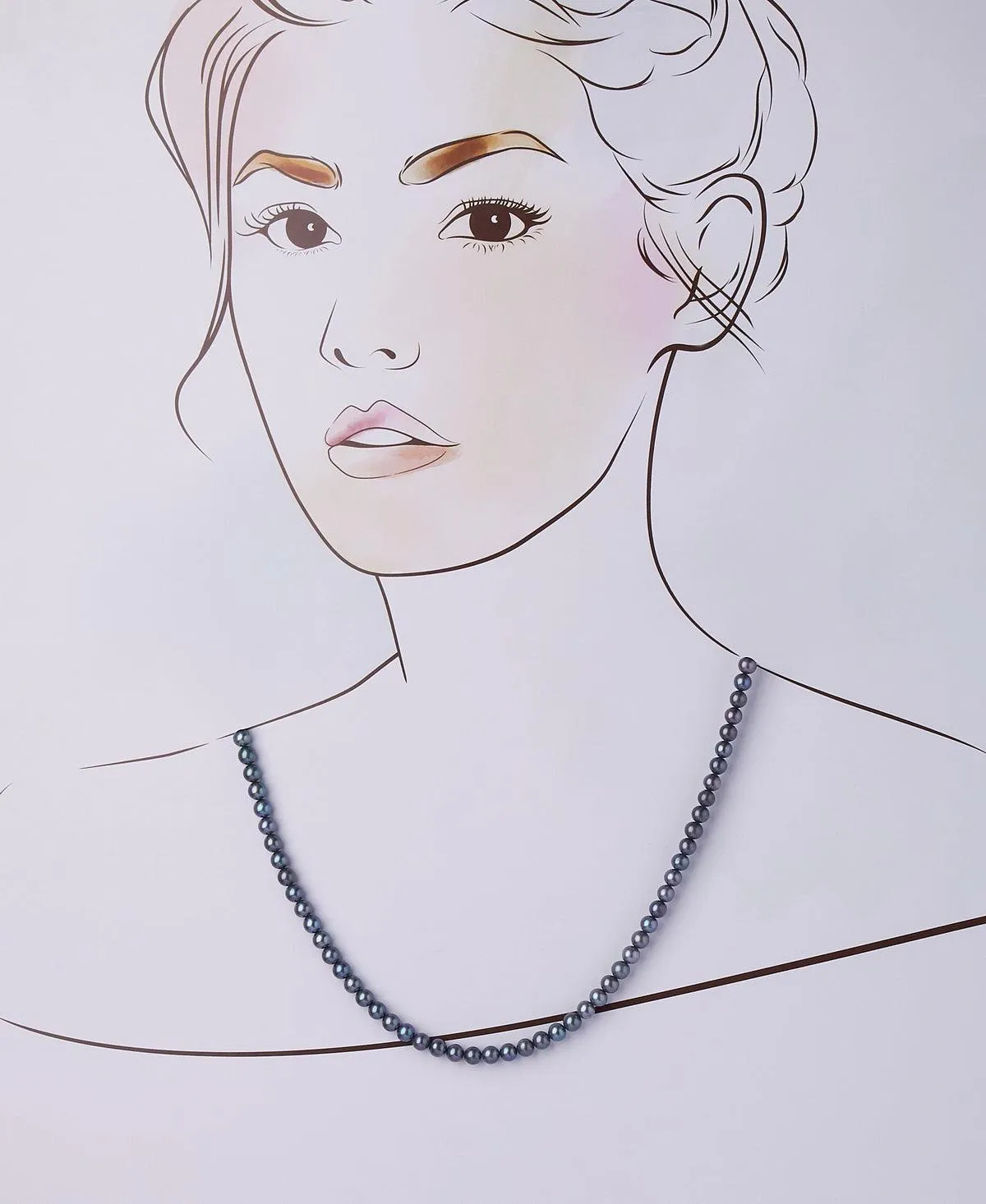 Elegant Black Pearl Necklace