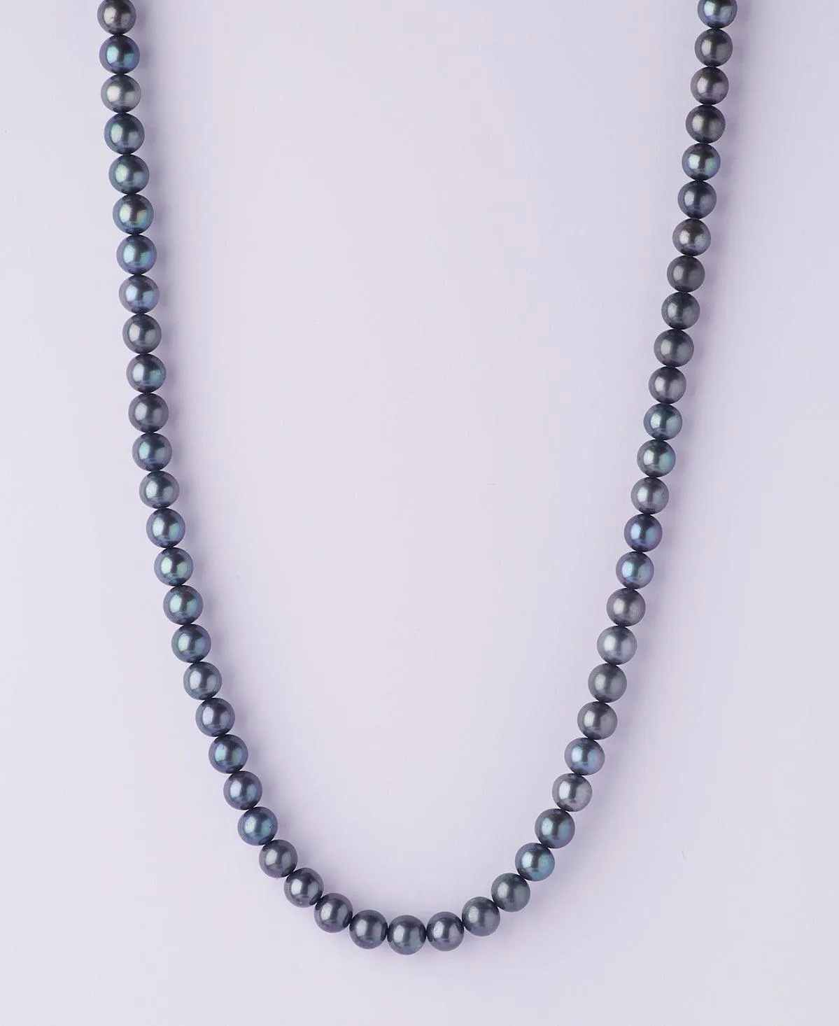 Elegant Black Pearl Necklace
