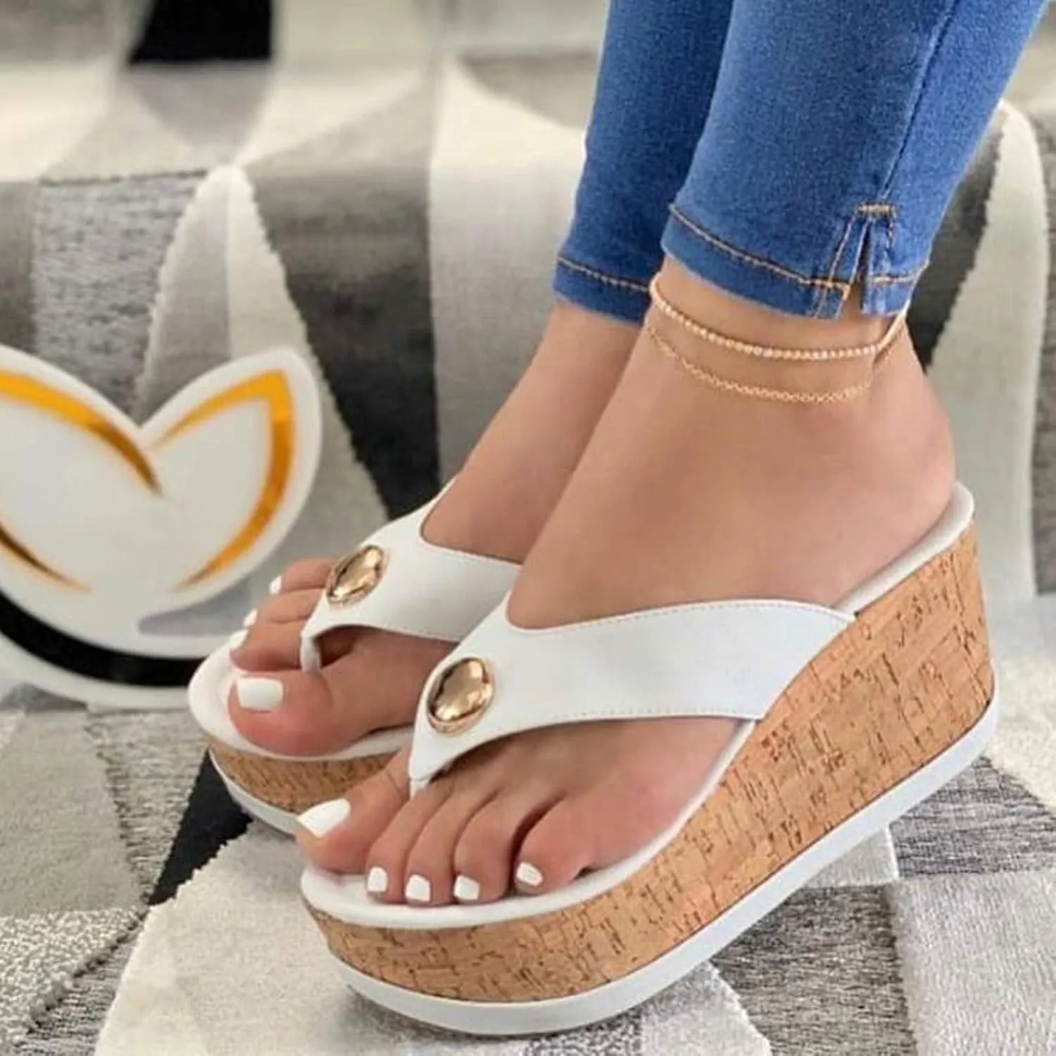 Flip Flops for Women with Arch Support Comfortable Casual Summer Beach Thong Sandals Beach Non Slip Slippers