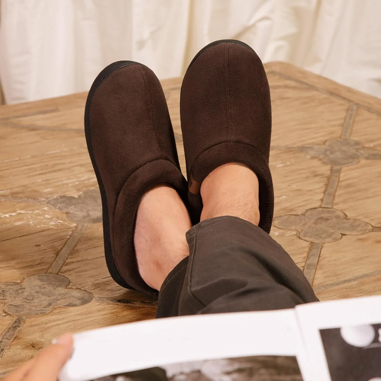 MERRIMAC Men's Slip on Slippers Comfy Memory Foam Non Slip Indoor House Shoes