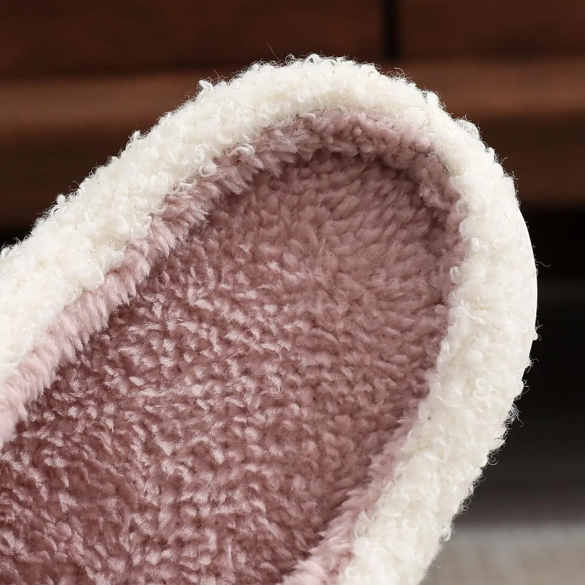 Valentines Bow Slippers for Women Cute Funny House Slides Fun Furry Plush Cozy Shoes Winter