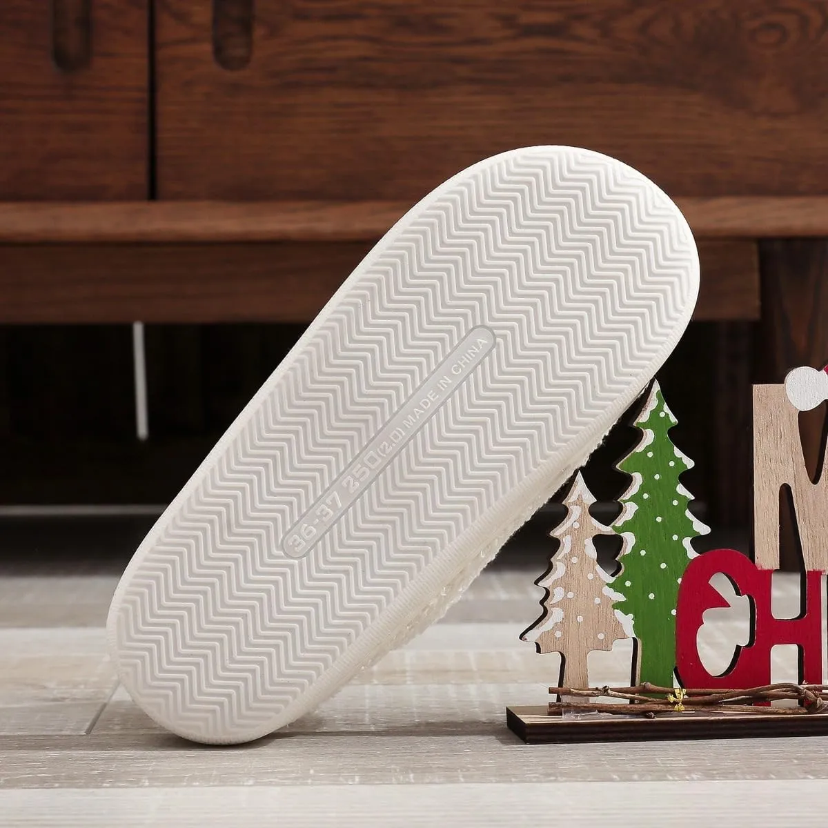 Valentines Bow Slippers for Women Cute Funny House Slides Fun Furry Plush Cozy Shoes Winter
