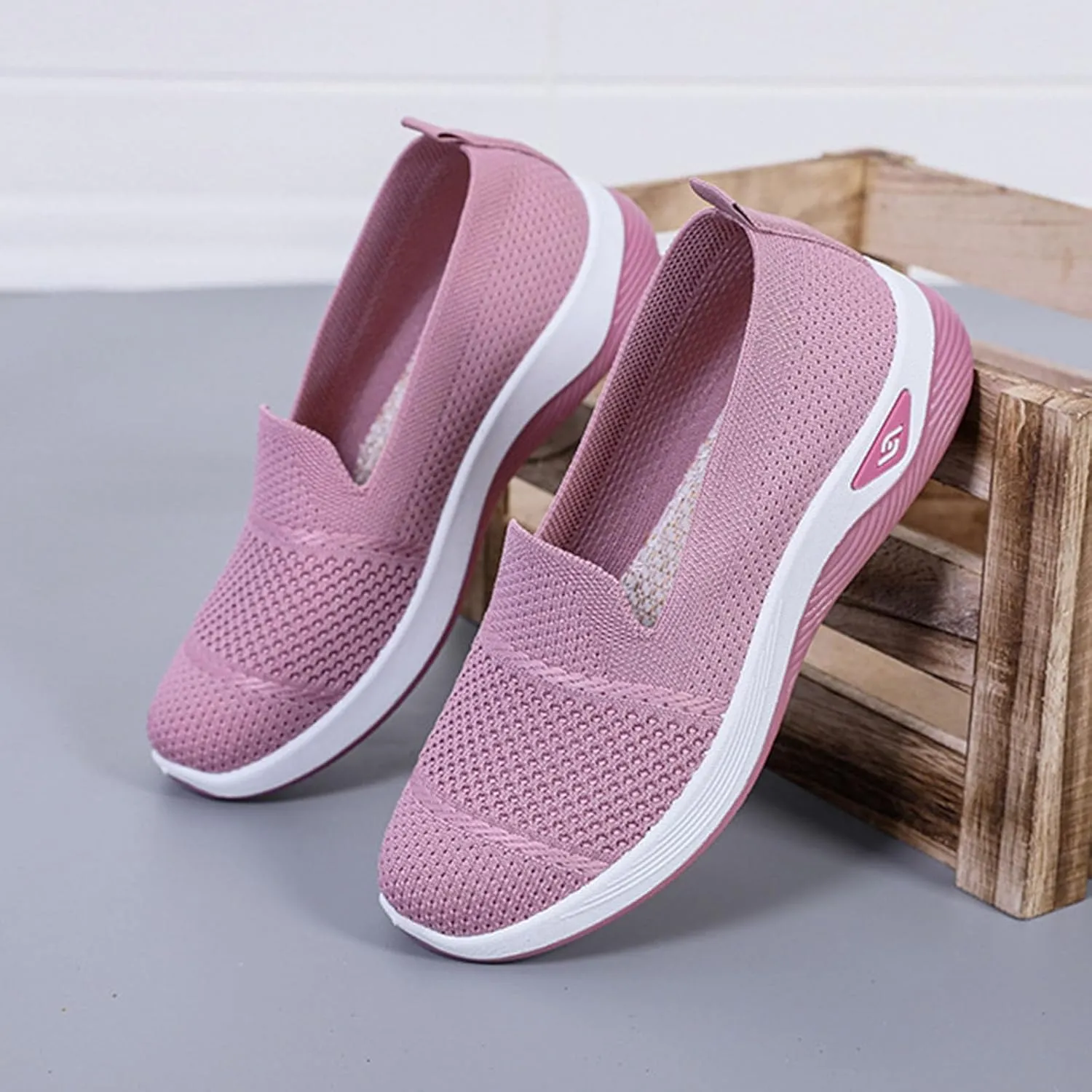 Womens Slip on Walking Shoes Non Slip Mesh Loafers Comfortable Arch Support Orthopedic Sneaker for Maternity Elderly