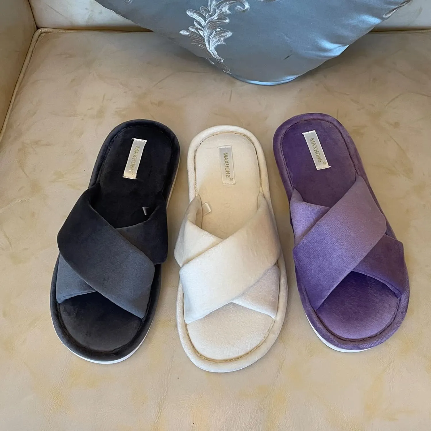 Women’s Thong Slippers with Memory Foam for Women Open Toe Slip on